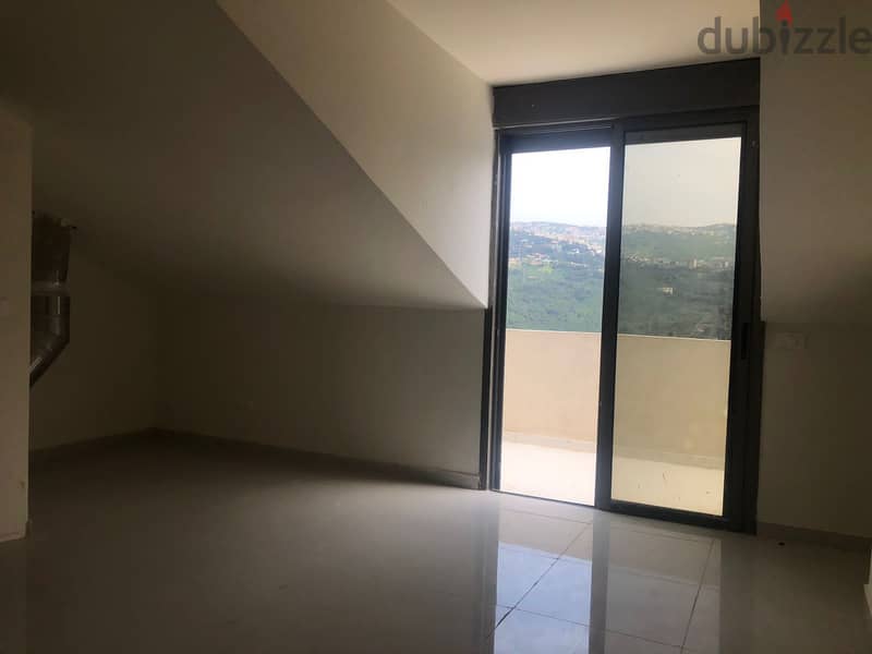 Mountain view Duplex Apartement for Sale in Mansourieh - 280M2 8