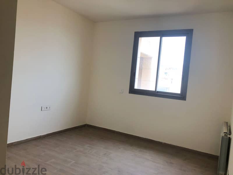 Mountain view apartment for Sale in Sioufy, Achrafieh - 235M2 5