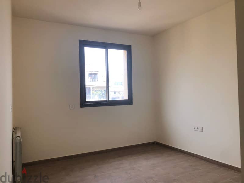 Mountain view apartment for Sale in Sioufy, Achrafieh - 235M2 8