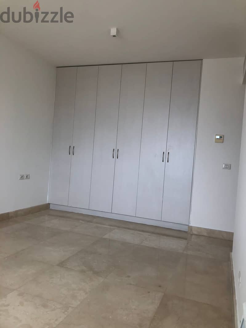City view apartment for rent in Achrafieh - 240M2 6
