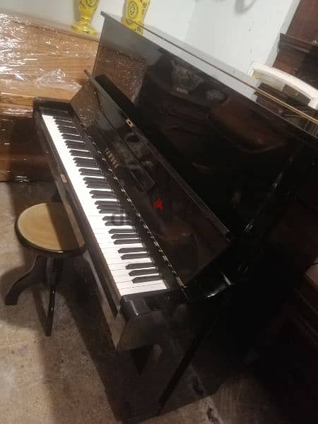 piano yamaha u2 3 pedal b3do jdid Free banch 2