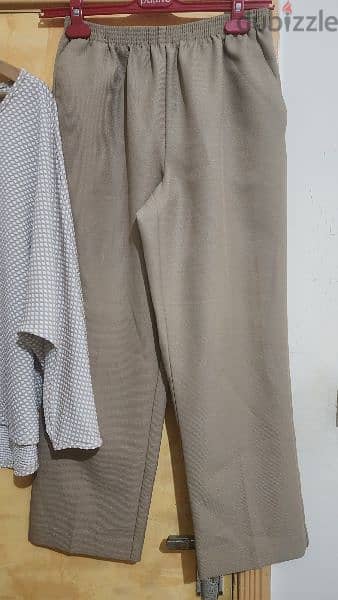 trousers and top set size 38 40 medium طقم بلوزة وبنطلون 4