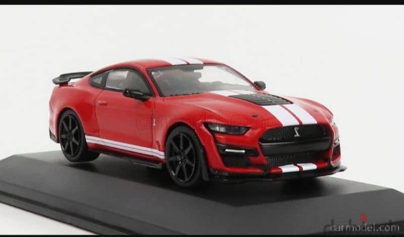 "20 Ford Shelby GT500 diecast car model 1;43. 2