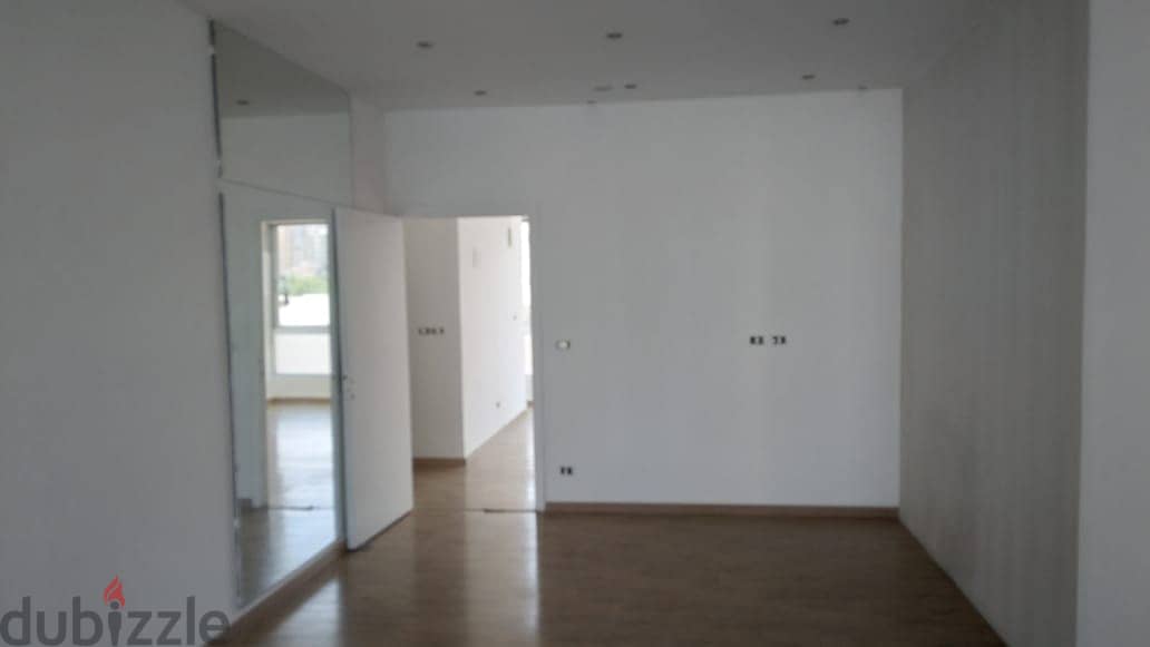 L12263-An Open Space Office for Rent In Zalka 2