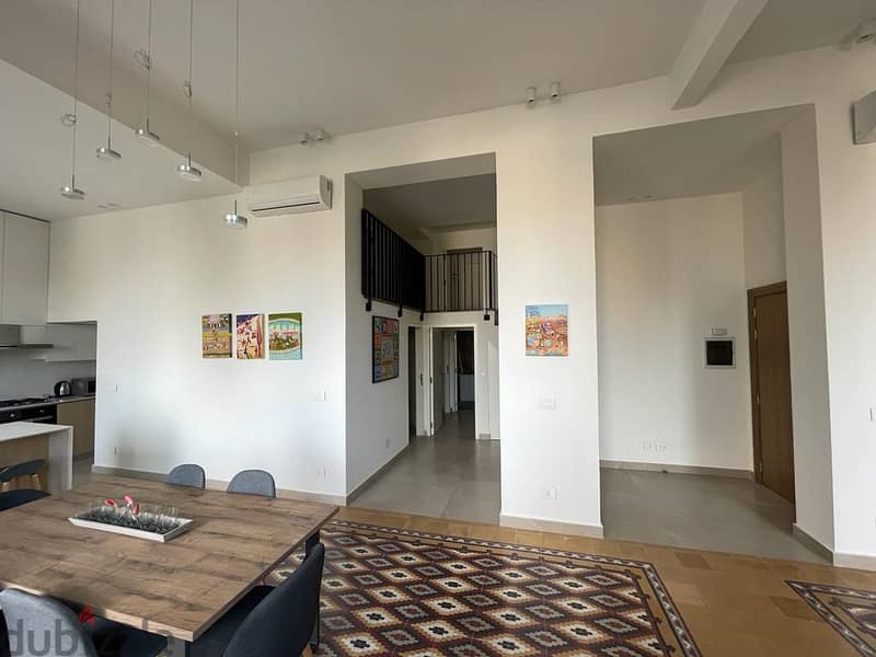Apartment with Balcony for Sale in Achrafieh, Sioufy - 160M2 9