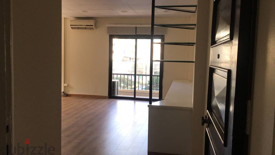 L10594- A 90 SQM Office for Rent in Saifi 1
