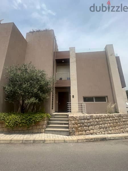3 floors Villa for sale in Kornet el Hamra (like new ) 1