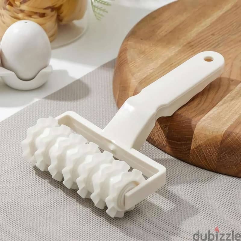 Plastic Dough Roller Cutter 0