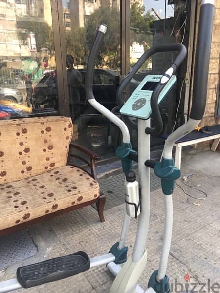 elliptical like new hold up to 140kg we have also all sports equipment 3