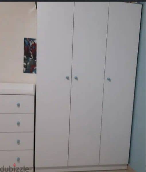 closet and dresser 2