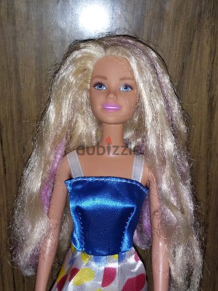 Barbie Mattel barely used Still good doll blonde hair unflexi legs=13$ 1