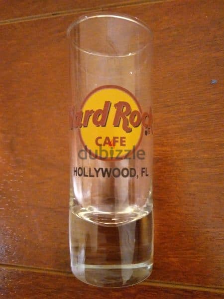 Hard Rock glass 0