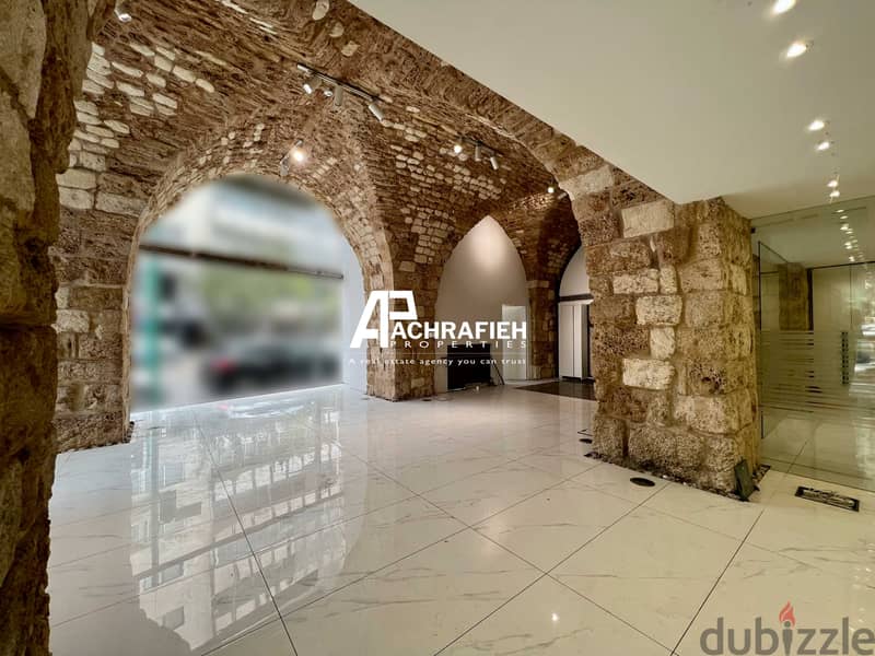 340 Sqm - Showroom For Rent In Achrafieh 2