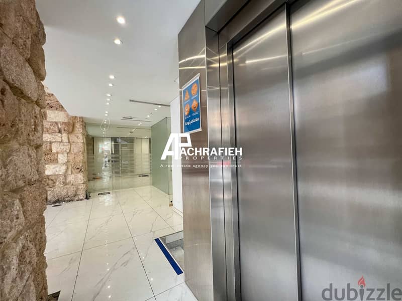 340 Sqm - Showroom For Rent In Achrafieh 3