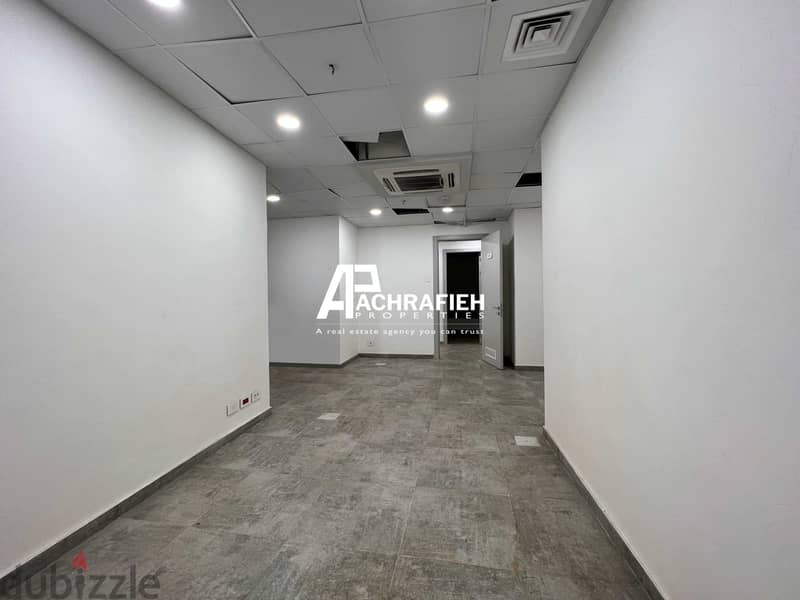 340 Sqm - Showroom For Rent In Achrafieh 16