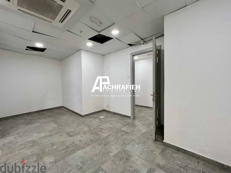 340 Sqm - Showroom For Rent In Achrafieh 17