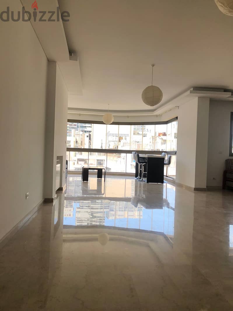Apartment for Sale in Achrafieh 265 M2 - شقة للبيع في الأشرفية 1