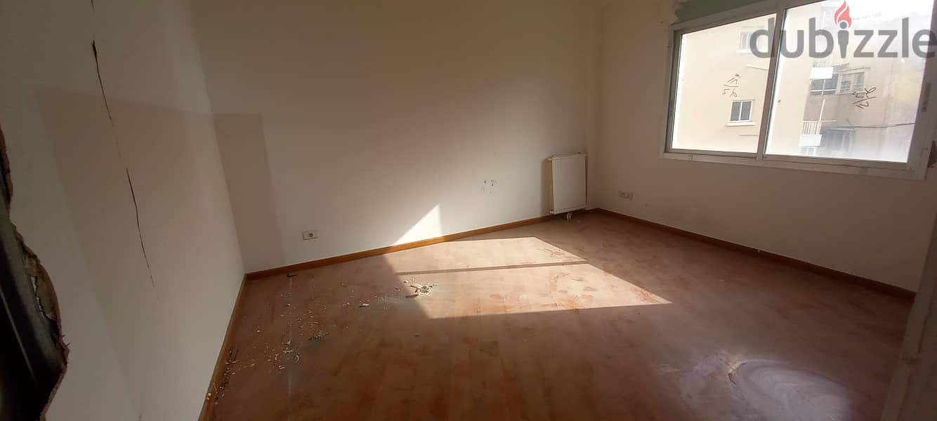 260 Sqm | Need Renovation Office for Rent in Achrafieh 4