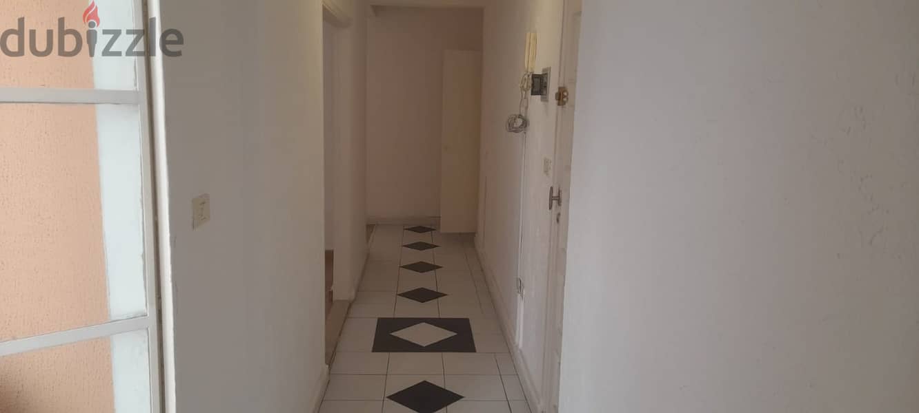 120 Sqm Apartment for rent in Saifi 10