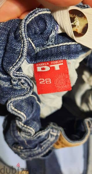 DT jeans. size 28 2