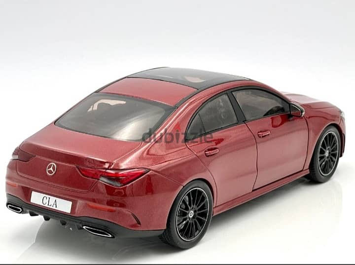 Mercedes  CLA (2019) diecast car model 1;18. 4