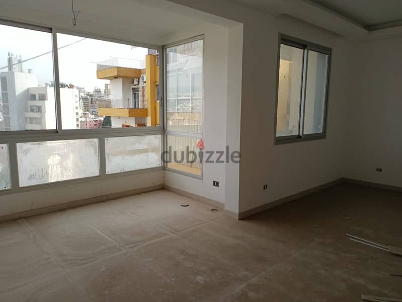 New 120 m2 apartment for sale in Achrafieh, 1 parking lot, balcony 0