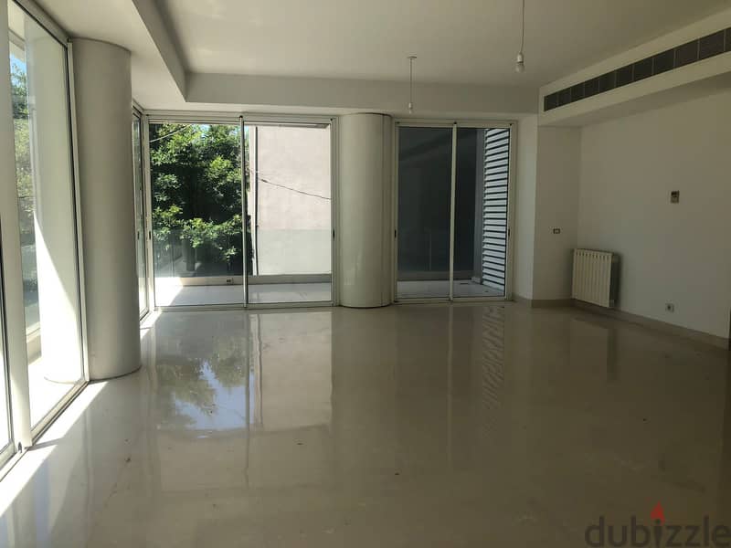 Apartment with Terrace for Sale in Achrafieh 250M2  شقة مع تيراس للبيع 2