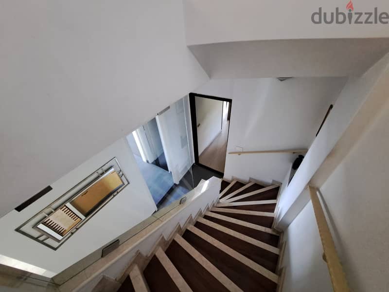 Stunning Furnished Duplex for Sale in Dik El Mehdiدوبلكس 320 م باطلالة 8
