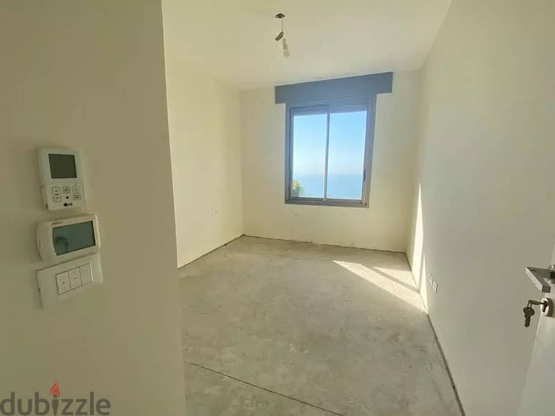 Quality Finishing Duplex with amazing Views! (DS-380) 5
