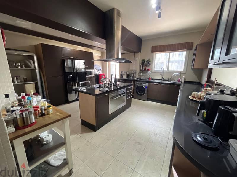 New Apartment For Sale in Mar Elias - شقة جديدة للبيع في مار الياس 4