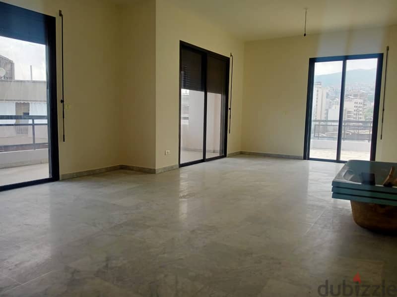 Apartment for rent in Baochrieh شقه للايجار في البوشريه 1