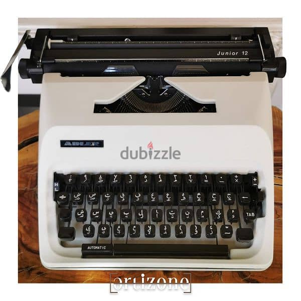 ADLER Junior 12 Arabic Typewriter / dactylo 
آلة كاتبة / دكتيلو عربي 2