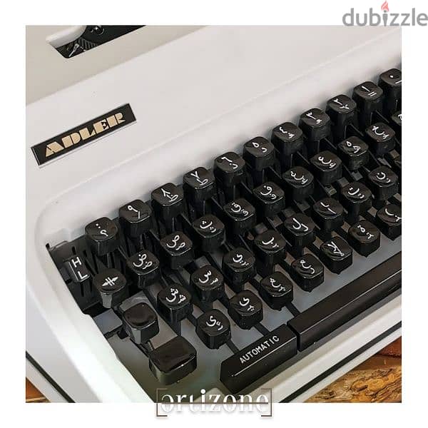 ADLER Junior 12 Arabic Typewriter / dactylo 
آلة كاتبة / دكتيلو عربي 4