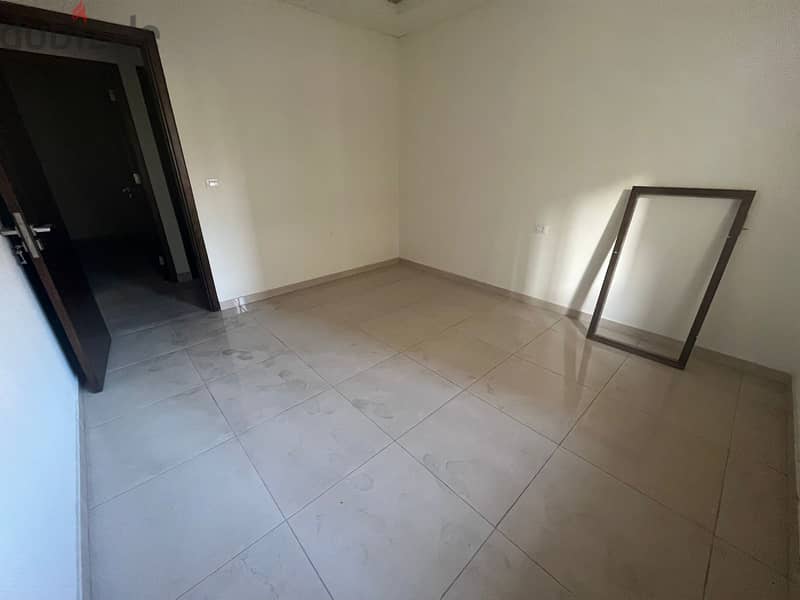 Apartment For Sale in Msaytbeh شقة للبيع في مصيطبة 2