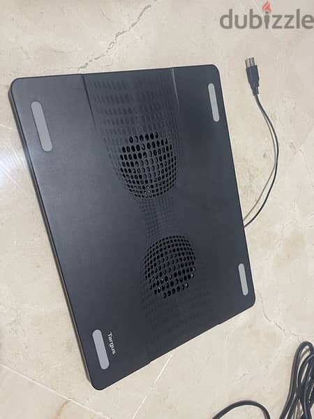 Alienware 17” RTX 2070 + cooling pad 2