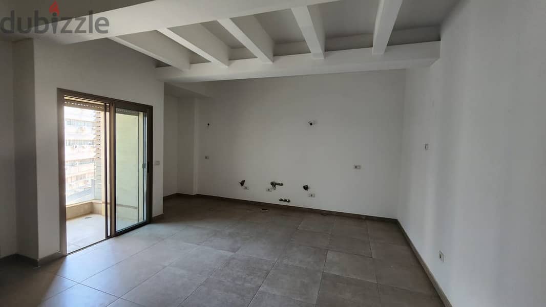 4 bedrooms, 500m2 duplex in Hazmieh, Mar Takla, MarTakla for sale 5