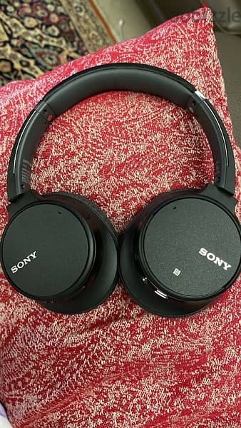 Sony headphones, brand new, non negotiable, first come first serve