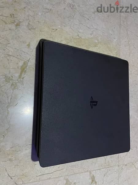 Ps4 slim good condition 4 games 1