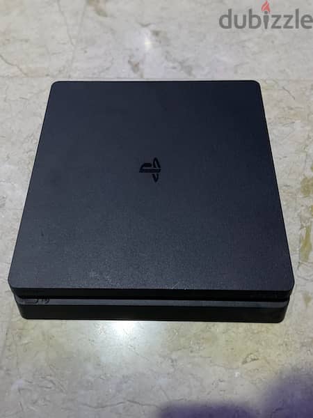 Ps4 slim good condition 4 games 2