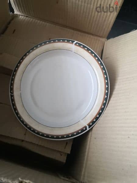 plates porcelain صحون بورسلين 4