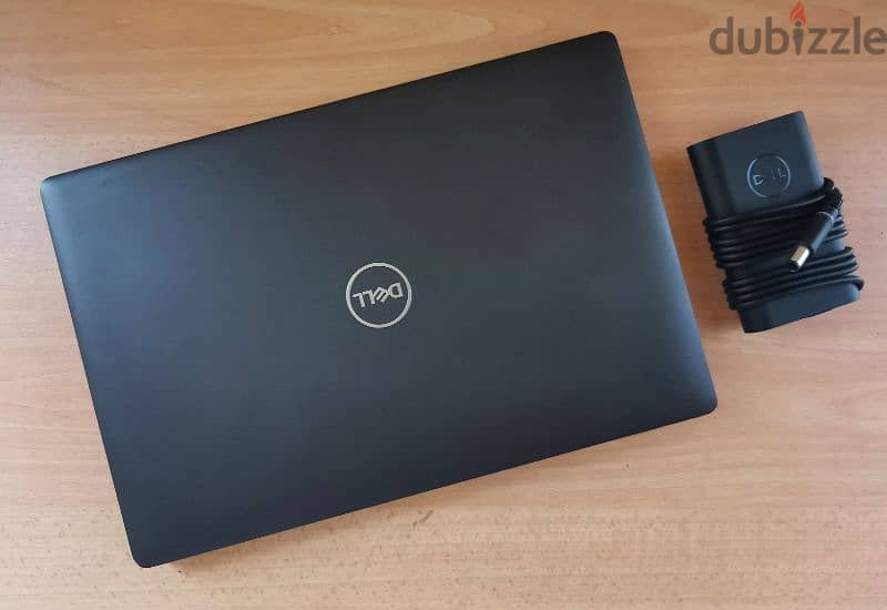 DELL TOUCH / i7-8th / 8RAM / 256SSD / likeNew 2
