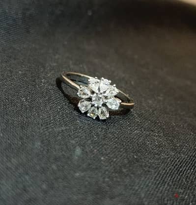 Diamond ring 18k white gold