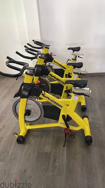 spinning bike like new body strong super heavy duty very good quality 1