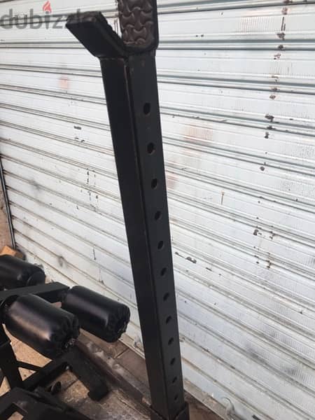 bench and squat rack like new heavy duty very good quality 3