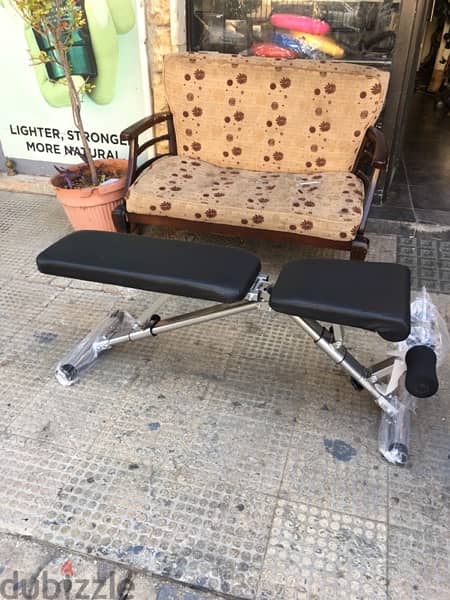 adjustable bench portable new in box heavy duty very good quality 2