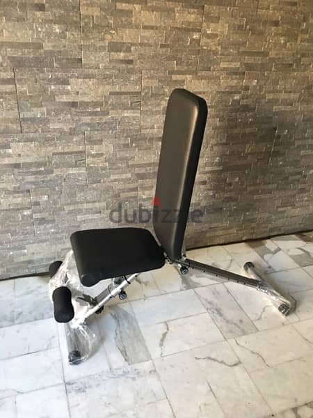 adjustable bench portable new in box heavy duty very good quality 9