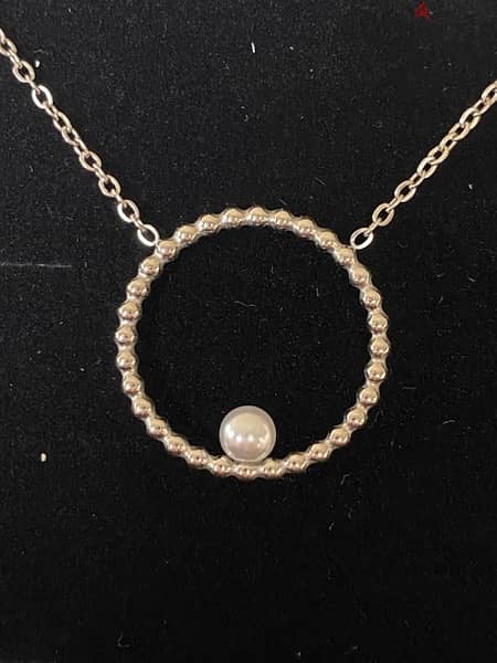 Necklace With White Pearl 0