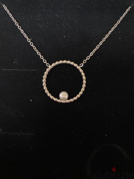 Necklace With White Pearl 1