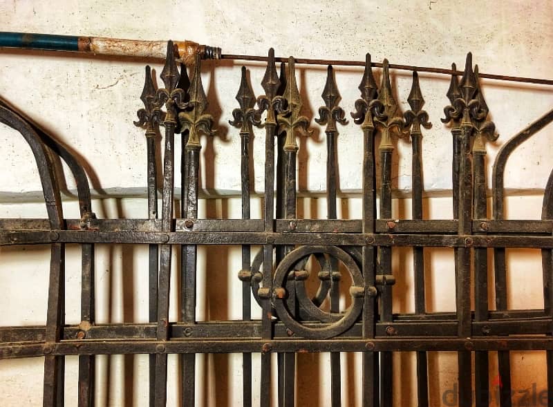Fer Forge-Wrought iron fence 2