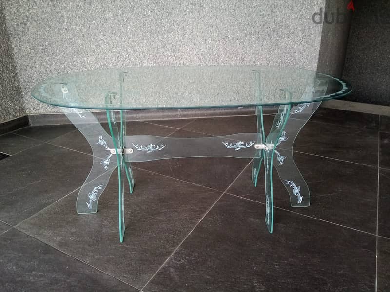 Hand graved glass table special price 60$ 3